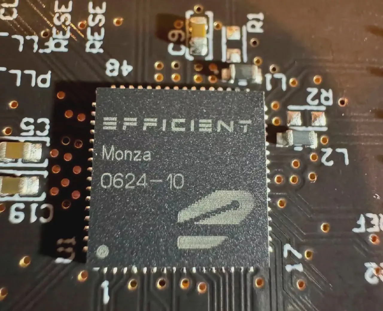 Startup claims 100x more efficient processor than current